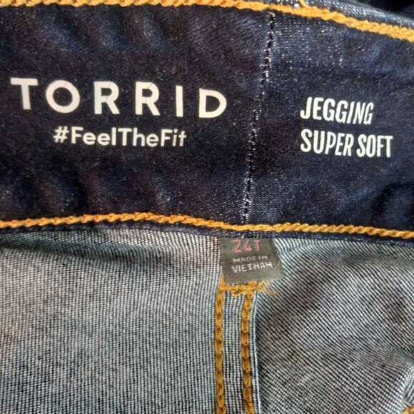 Torrid Size 24T Jegging Womens Super Soft Dark Wash Denim Blue Stretch - Picture 8 of 11